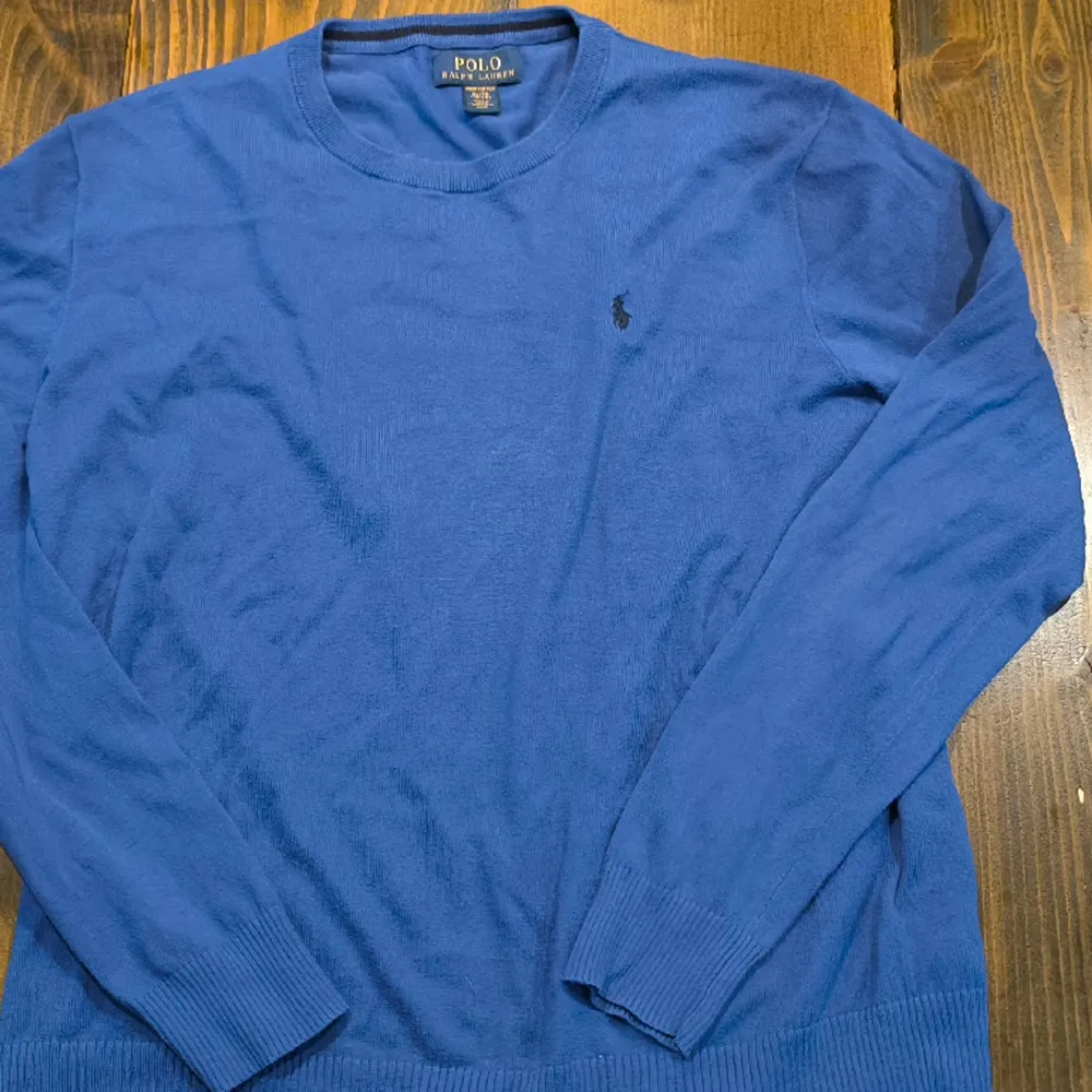 Ralph Lauren tröja, blå, skick 9/10. Använd fåtal gånger. Tröjor & Koftor.
