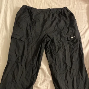 Stussy cargo - Skrynkliga och lite smutsiga. Jävligt snygga efter en tvätt!