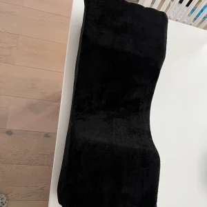 Franskudde  - Säljer en helt ny franskudde, aldrig använd. Råkade beställa två därav säljer jag.