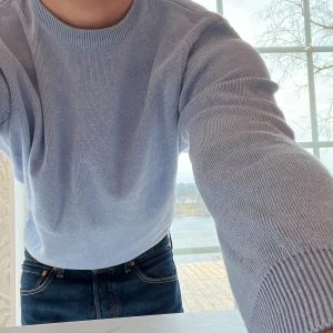 Zara Stickad Tröja - Pris: 299kr Nypris: 600kr M