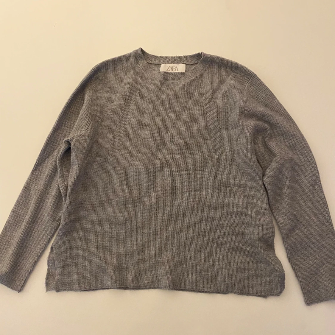 Basic grå Zara tröja