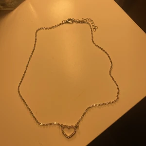 Halsband - Halsband som aldrig är användt, inga difekter eller något rost