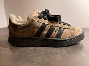 Adidas Campus 00 - Riktigt snygga Adidas Campus 00. Använda men i fint skick.