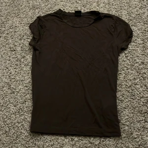 Crop top  - Jättesnygg loose crop top, knabbt andvänd! Pris kan diskuteras! 