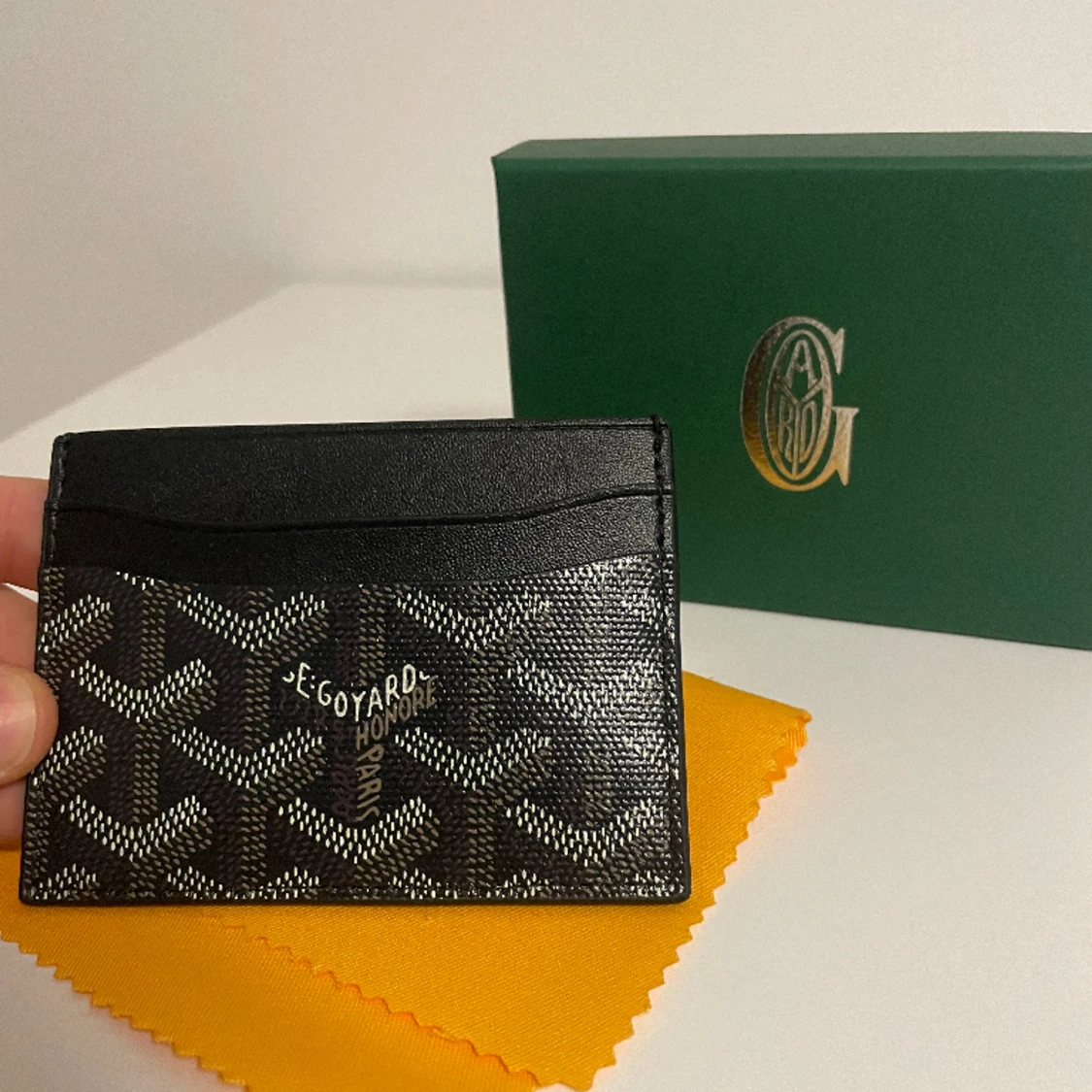 Goyard korthållare 