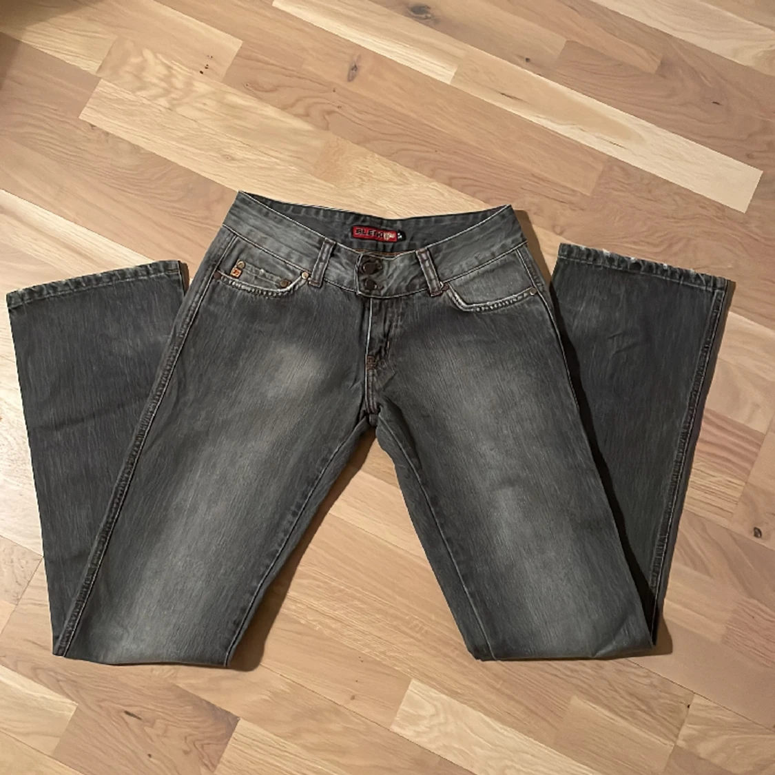Lowrise jeans