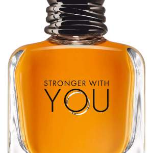 Har lite mer än en halv stronger with you parfym ja inte använder. Hör av dig vid funderingar.