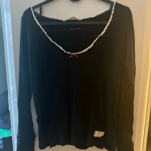 Odd Molly tröja  - En långärmad tröja från Odd Molly i storlek M och fint skick. 