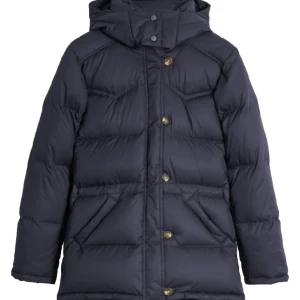 FYND Boomerang jacka - Säljer min boomerang jacka i modellen ”Alexandra Down jacket” i strl xs då den inte passar mig!💞 obetydligt använd så nyskick, nypris 6000 säljer för 1500 ink frakt men går att pruta såklart!❣️kan fixa egna bilder om nån är intresserad! 