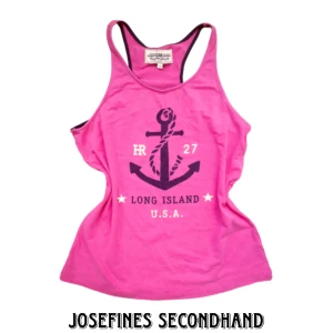 Rosa y2k Hampton Republic linne - Rosa linne från Hampton Republic med tryck och mörkblåa detaljer. Använd gärna prisförslag/köp nu funktionen