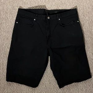 Shorts slim fit - Bra skick, behagliga shorts med lite stretch. Sitter väldigt snyggt. 