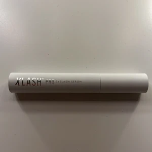 xlash - säljer mitt helt oanvända xlash pro som jag fick i present och har redan ett❤️ nypris 700