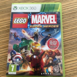 Lego marvel super heroes Xbox 360 - Bra skick Instruktionsboken är vikt i hörnet men annars inget skadat. Köpte skivan ny när den släpptes och använde den då men har inget användning av den nu