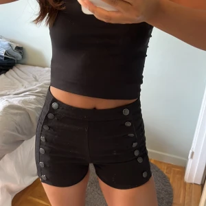 Shorts - Coola shorts som aldrig används!