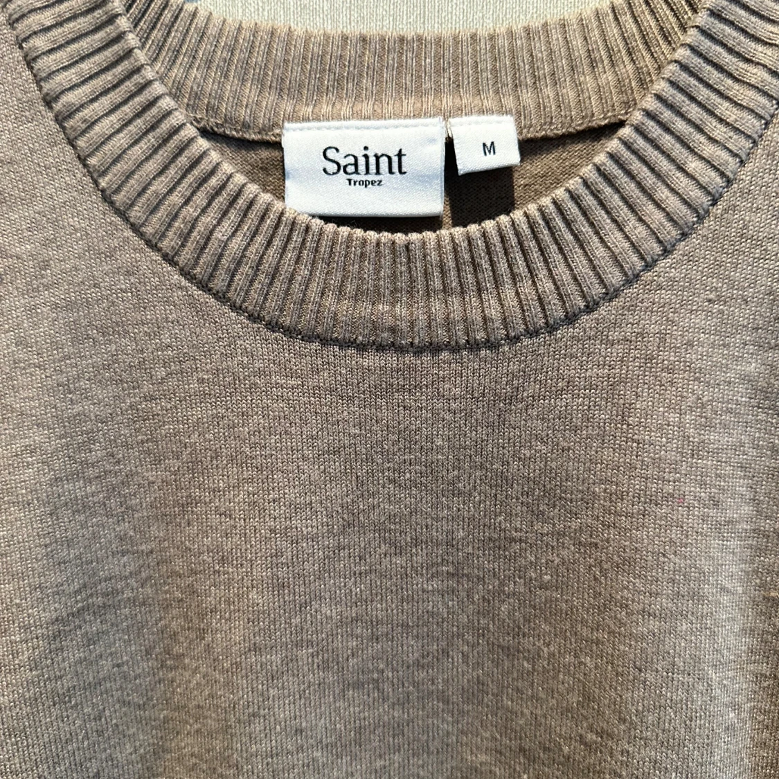 Tröja med liten puffärm - 90