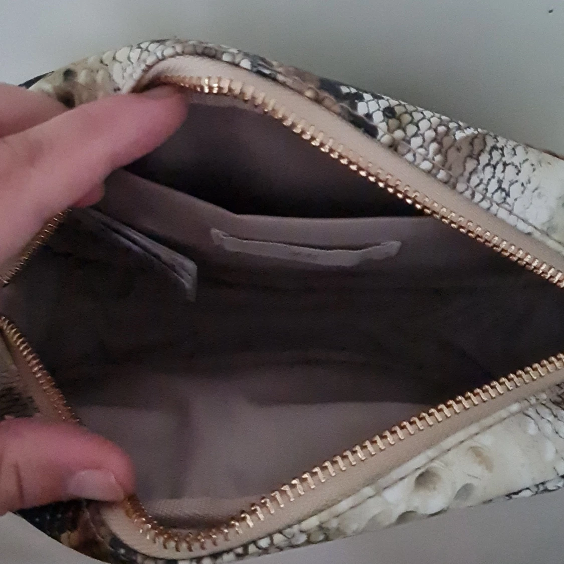 Axelremsväska  - 91