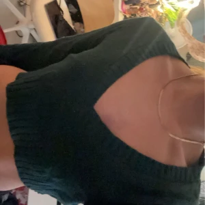 Grön kofta - Kroppad kofta 