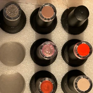 Nailster gellack - Sälje dessa pga att jag inte har någon användning av dom, de är typ helt fulla och knappt använda😊 Nypris/st-179 kr Mitt pris/st- 50 kr  Eller paketpris för 250 kr. Hör av dig vid intresse eller om du har frågor!