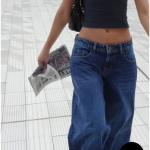 Low Rise Mid Blue Roomy Jeans - I am selling these really nice brand new jeans because they don't fit me anymore. I bought them in size EUR 40-42 but TAILORED them to size EUR 34-36. Let me know if you are interested and if you have any questions. 💓💓