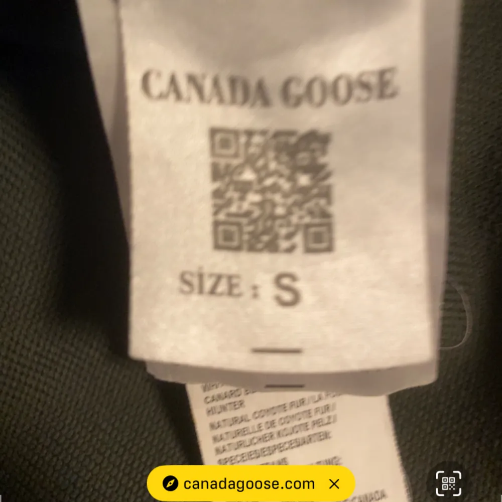 Säljer nu min Canada goose cardigan för ett värde av ~5000kr Köpte den för 3000 av en vän. Finns inga kvitton på den tyvvär . Tröjor & Koftor.