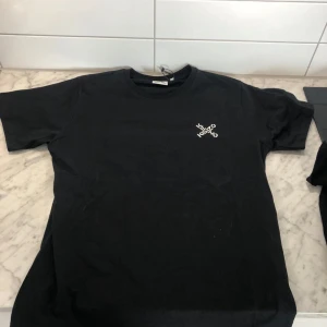 Kenzo tröjor - 200kr st helt nya kenzo tröjor finns i storlek S,M och L