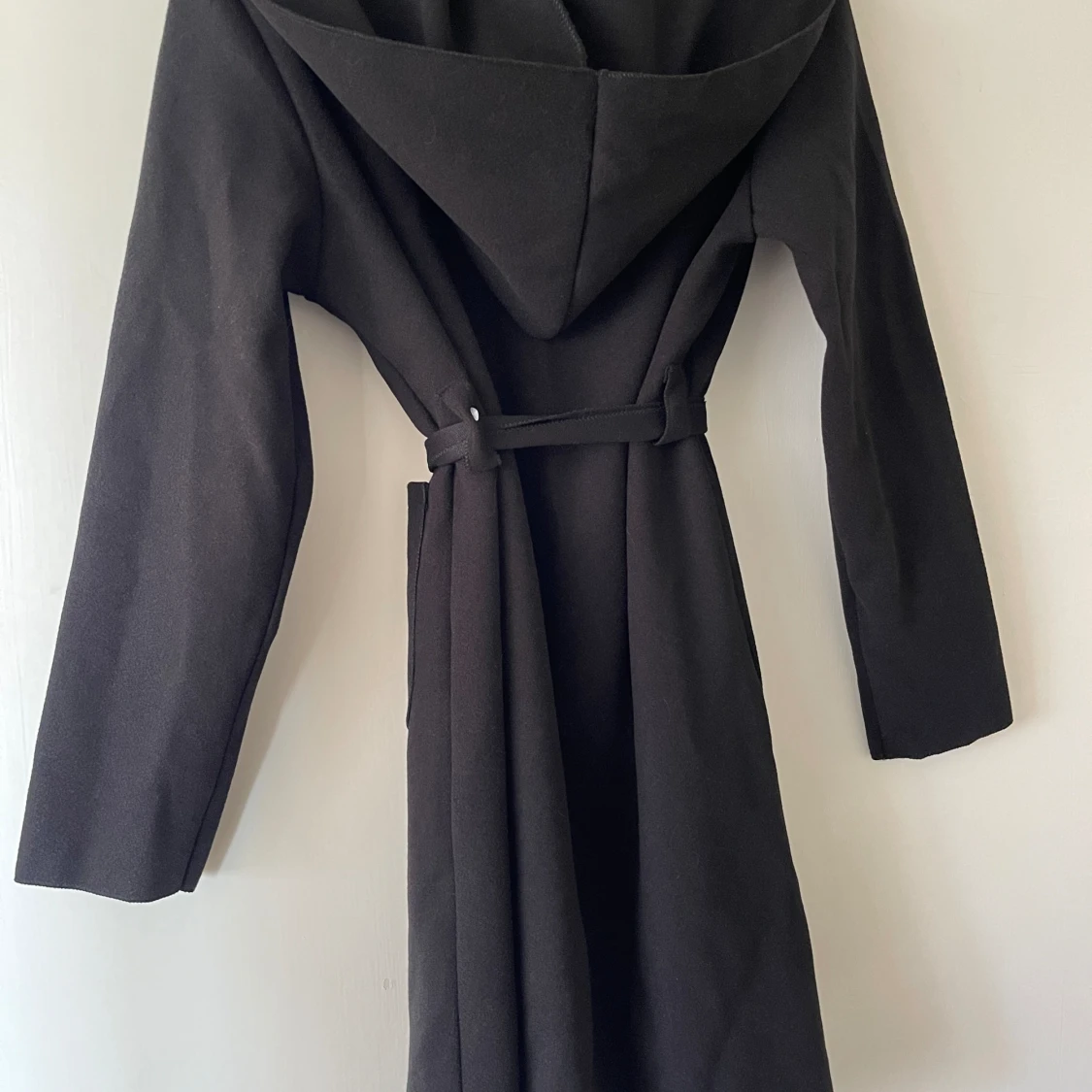 Boohoo kappa (svart) - 91