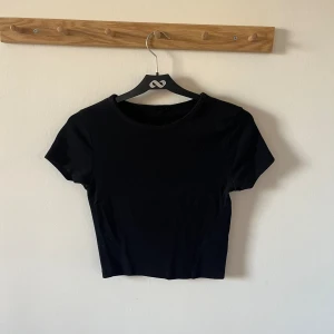 Tight croptop - Croptop 