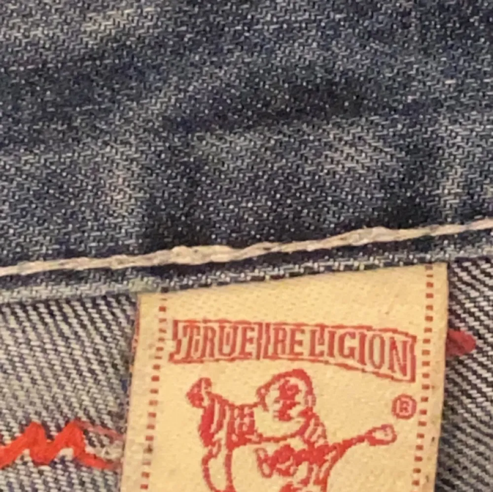 Fint skick, inte alls mycket använda. Köpta för 1300. Jeans & Byxor.