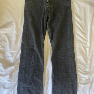 Weekday Space - Pris kan diskuteras