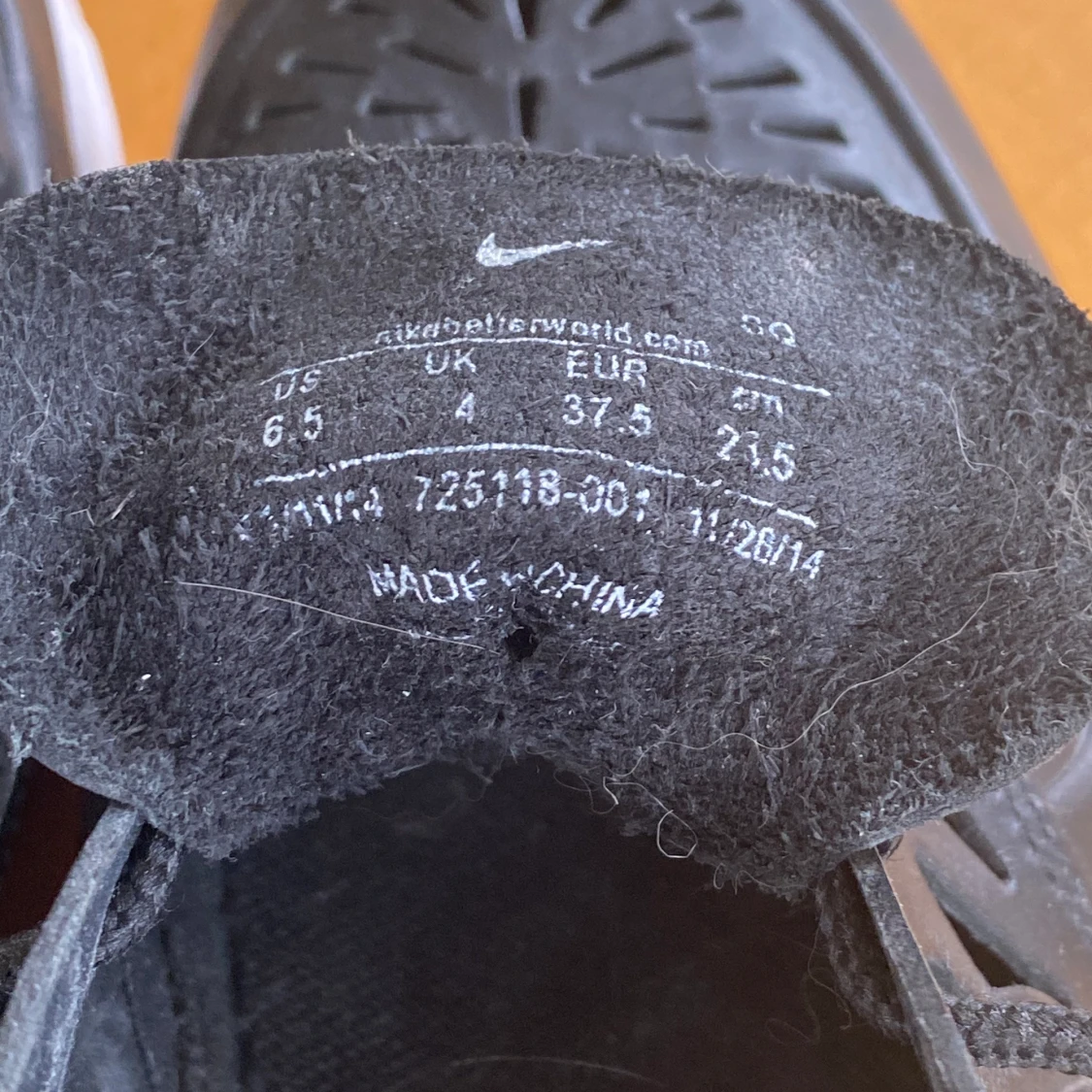 Nike WMNS Air Max Thea Limited edition 2000s - 91