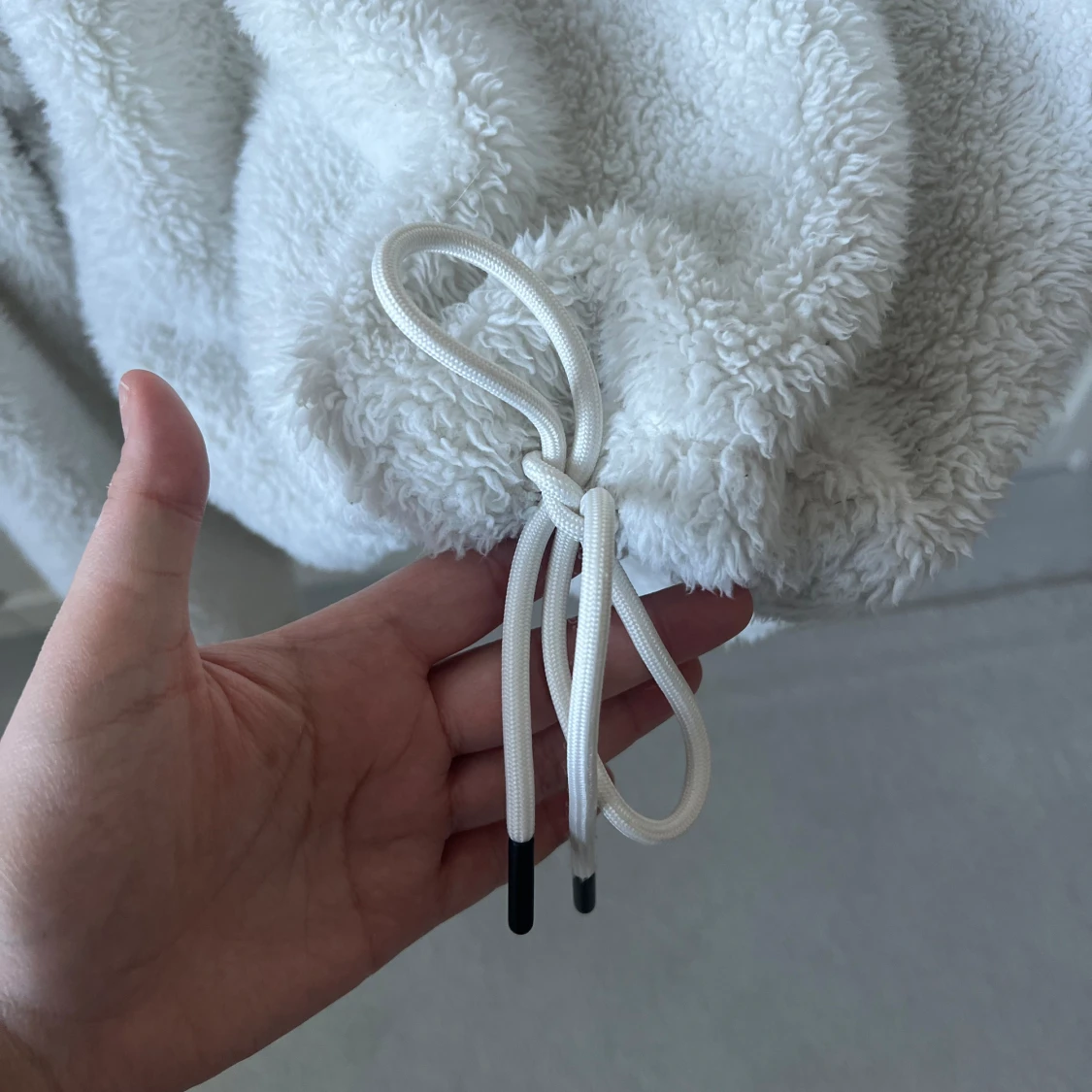 Fluffig hoddie  - 91