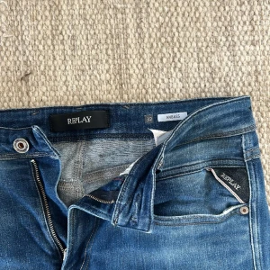 Replay anbass jeans  - Använda ett par gånger skriv vid funderingar. Nypris: 2399