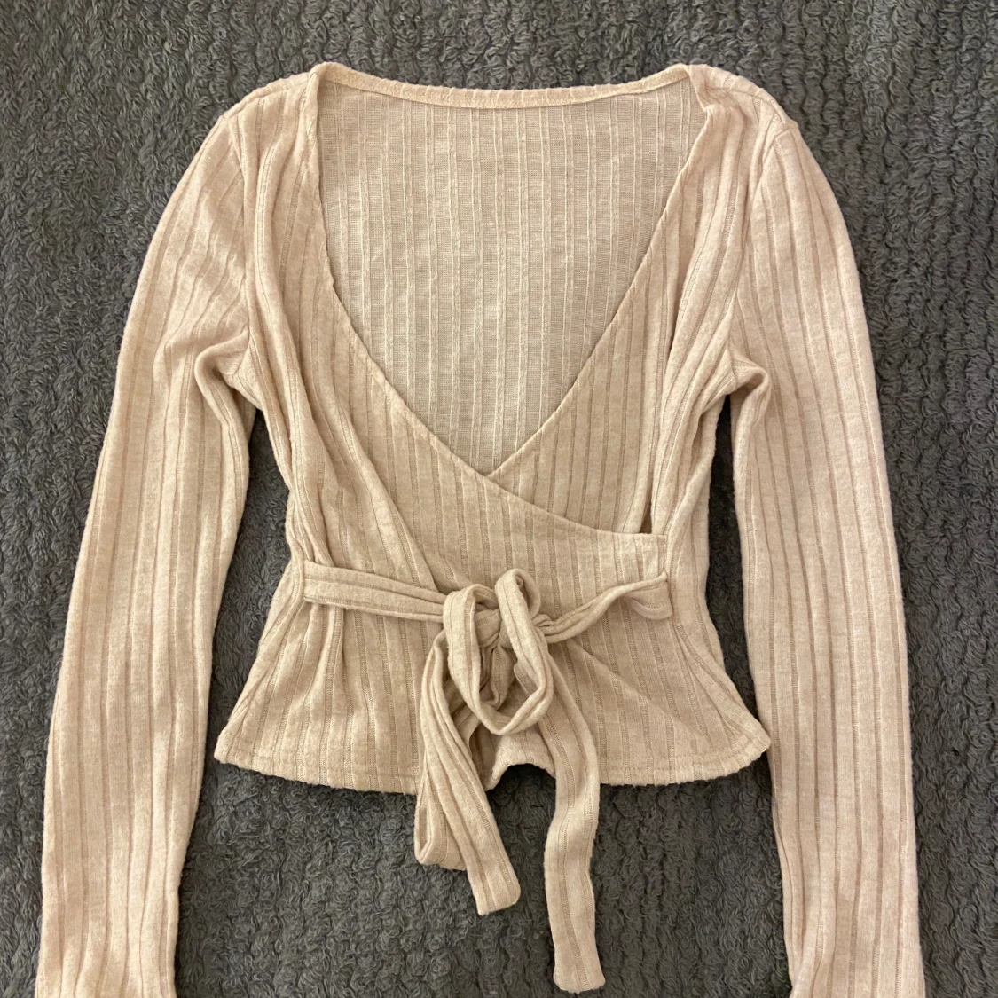 Tröja med öppen rygg - 91