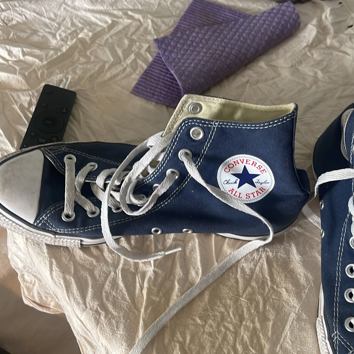 Converse blåa strl 41 - 90