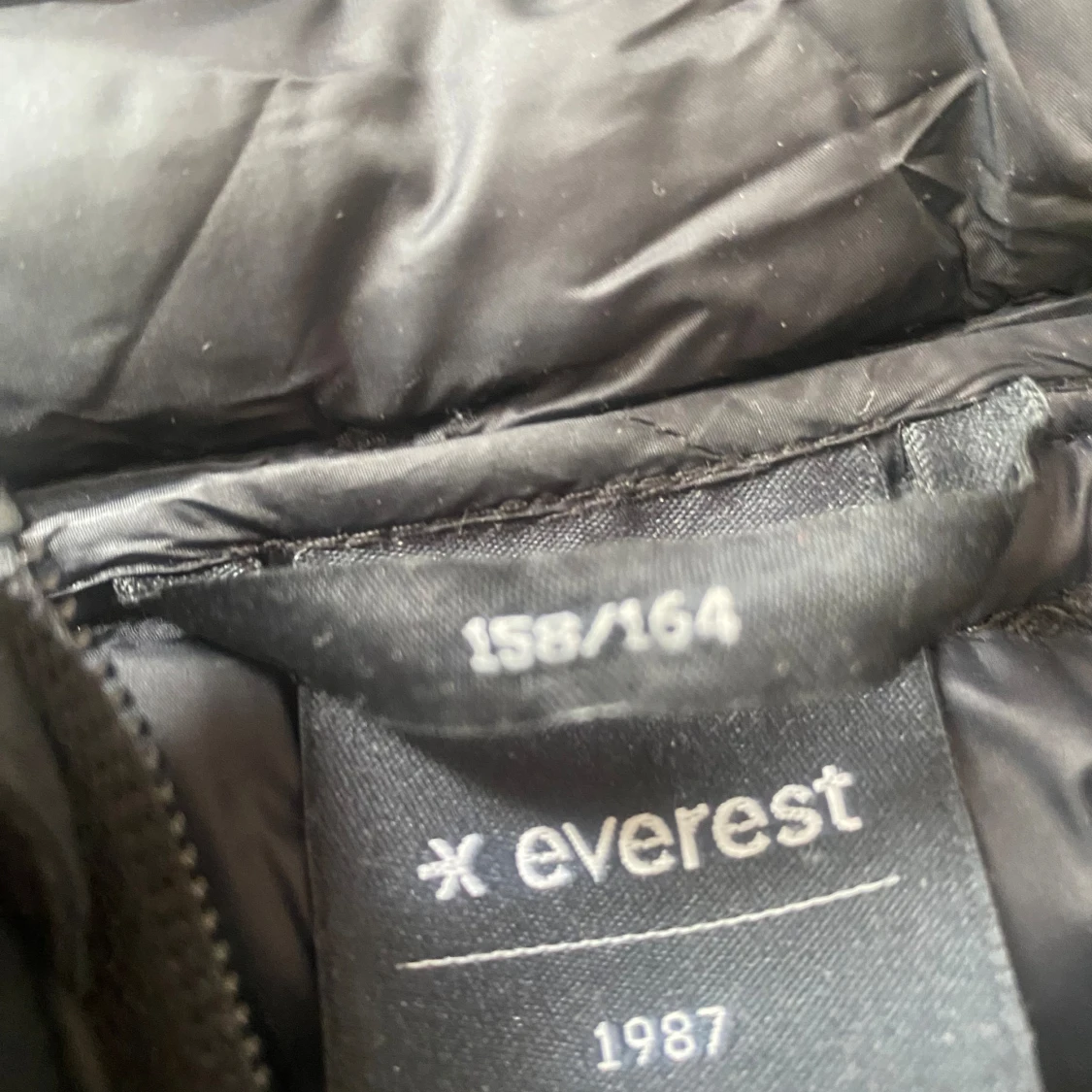 Everest väst - 92