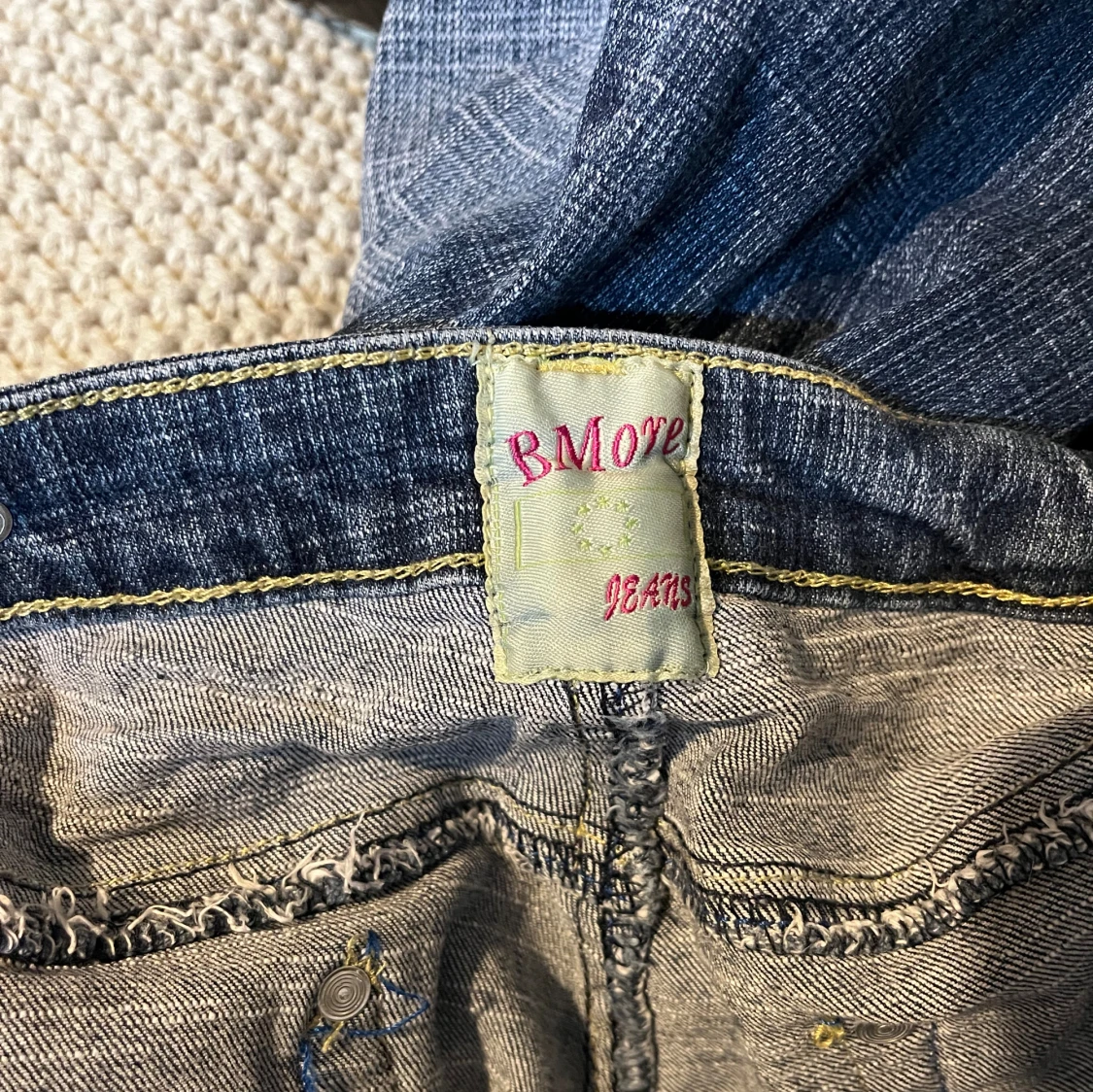 Låg midjade bootcut jeans  - 93