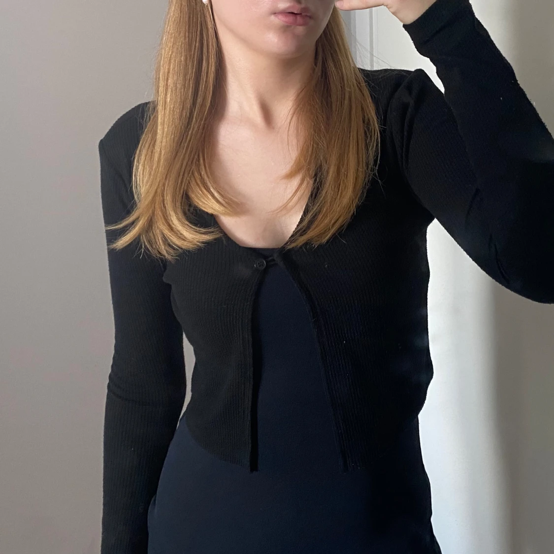 CROPPAD SVART KOFTA🖤