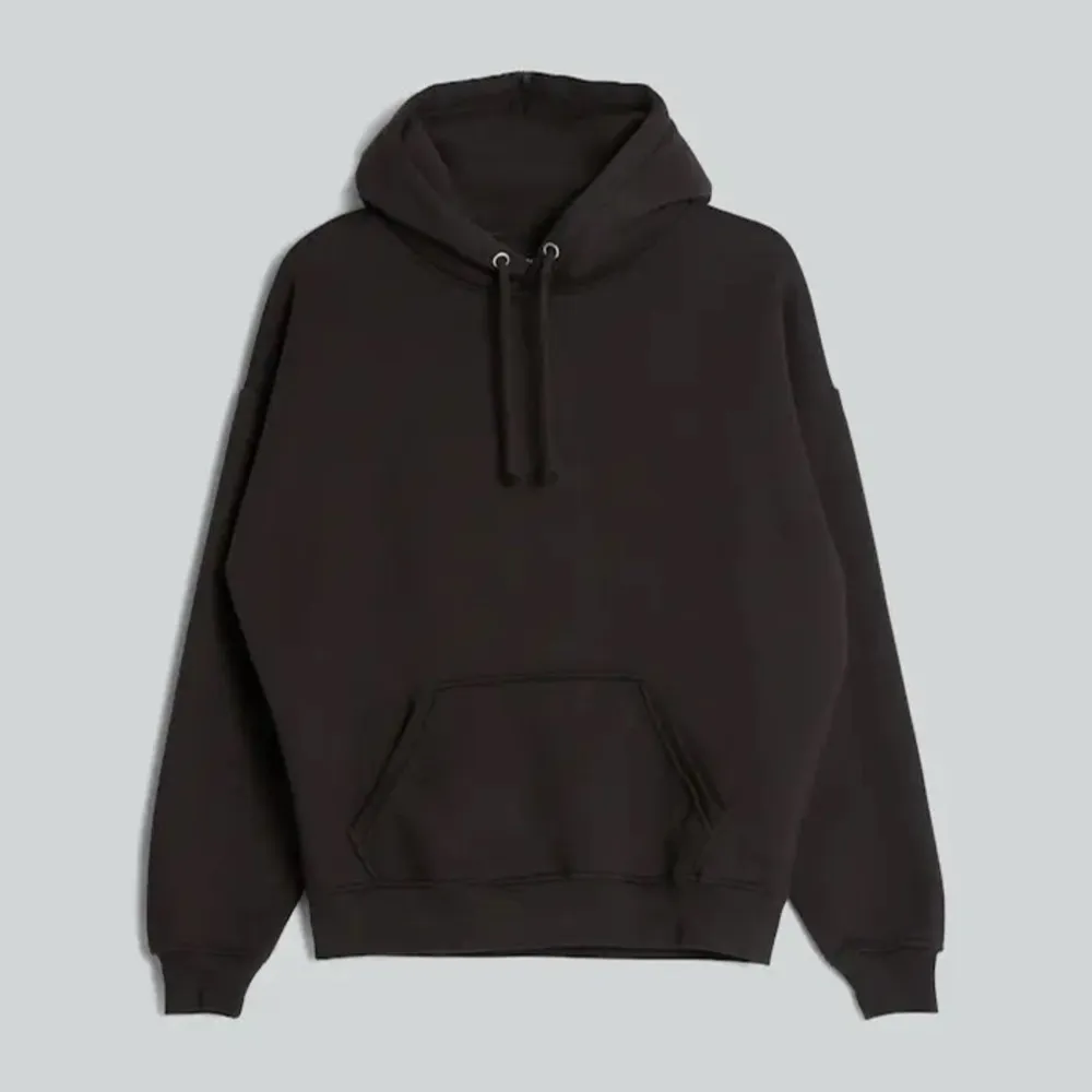 Jättefin Hoodie från bikbok i xs. Använd men i bra skick💕nypris:399 kr. Hoodies.