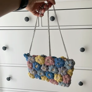 Knitted bag - Knitted crossbody bag Used but in good condition 