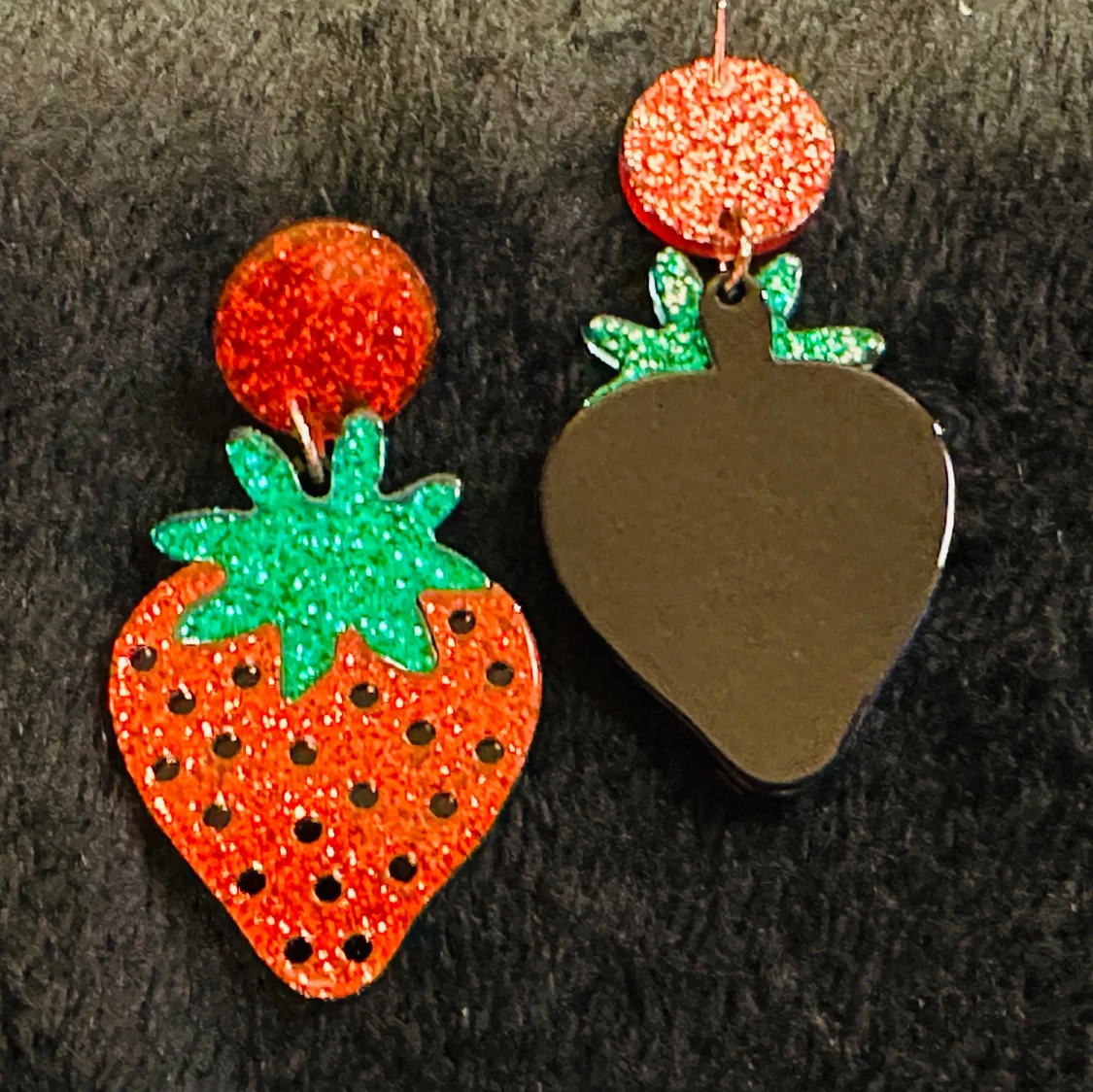 Nya örhängen i form av jordgubbar Akryl Söta Kawaii Cute - 92