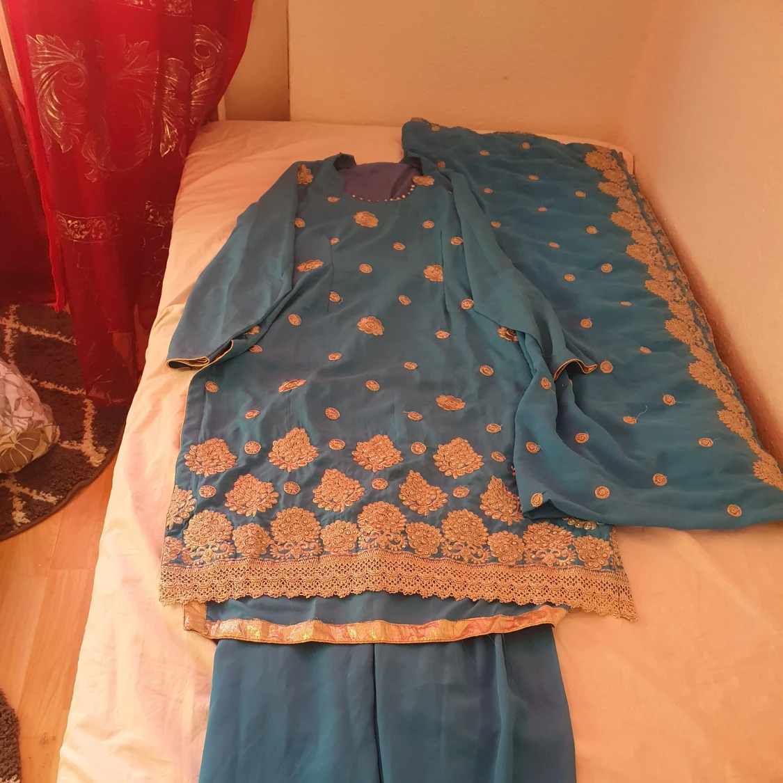 Indiska kläder - 91