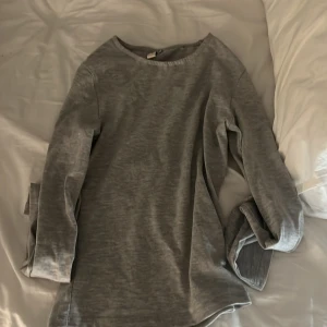 Grå basic långärmad  - Basic grå långärmad