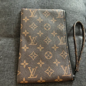 Kuvert Väska - Brun väska, 250kr