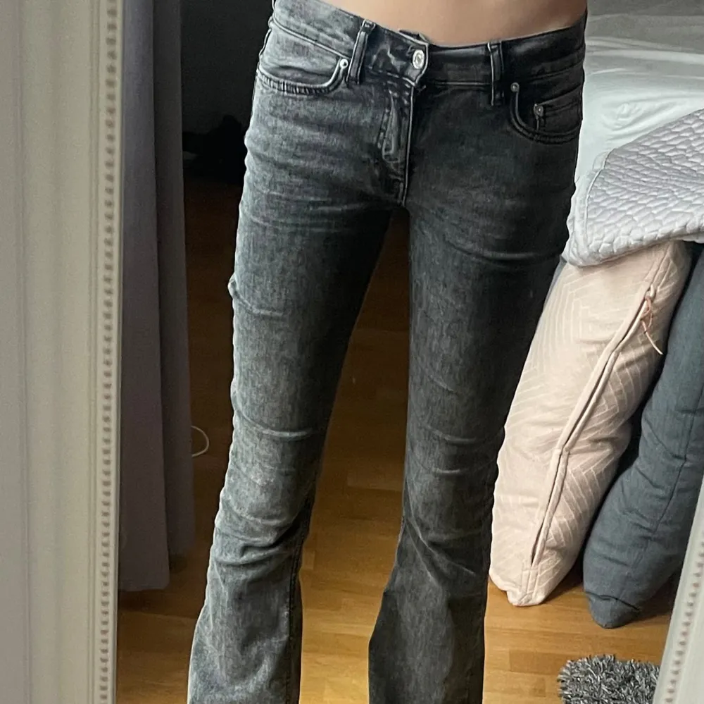 Low waisted jeans från gina Tricot. Mycket bra skick. Jeans & Byxor.