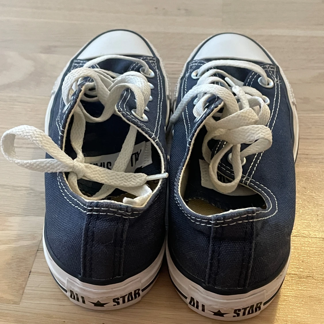 Nya marinblå converse skor - 91