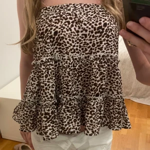 Leopard kjol - Strl xs funkar som kjol och topp💘