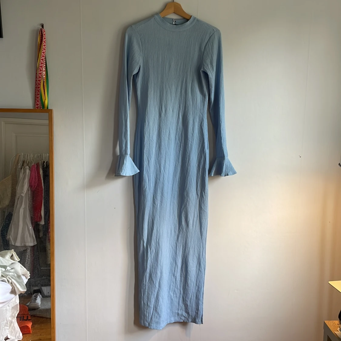 Långklänning med öppen rygg