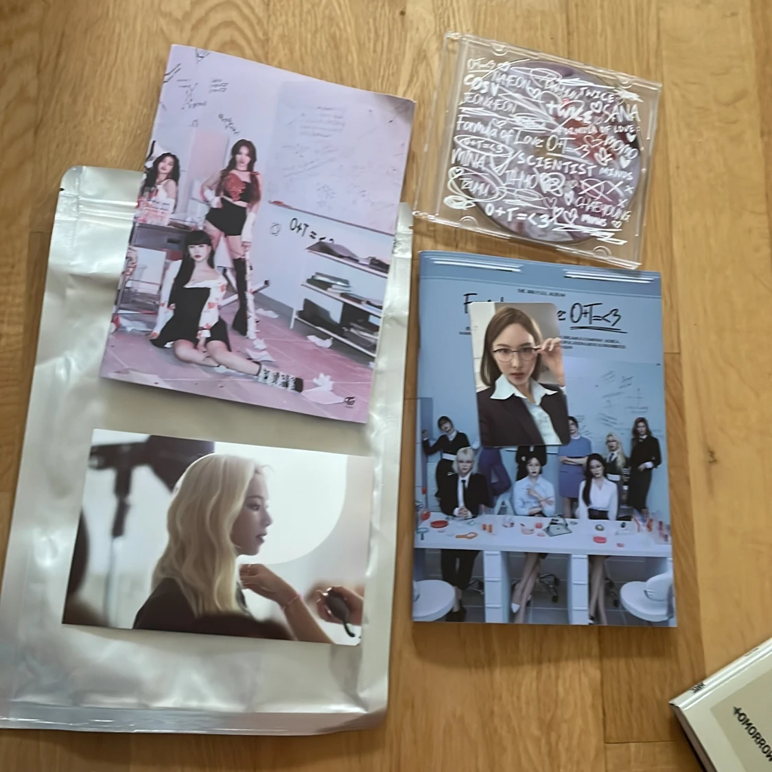 Twice formula of love O+T=<3 - 90