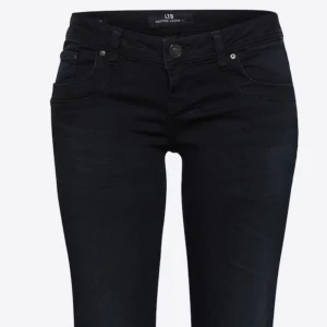 Svarta Ltb - Fint sick i mobellen valeriana!💕