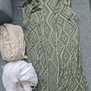 BOHEMISK - Ny skick! Säljes styck. 